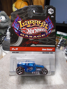 Hot Wheels Larry's Garage Bone Shaker Blue with Real Riders