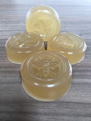HOMEMADE Manuka Honey Soaps Home Made Hand Made BEE-utiful Soap Gift Wedding Birthday Bee