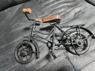 Works! Bicycle Shelf Wall Desk Decor Metal Wood Bike Art 11"Lx7"Hx4"W Sculpture - Image 1 of 4