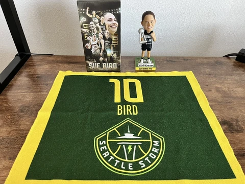 Sue Bird Jersey Retirement Commemorative Bobblehead and Banner Towel Cover