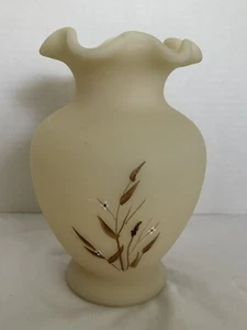 Fenton Vase Hand Painted By D Hill Ruffle Top - Picture 1 of 4