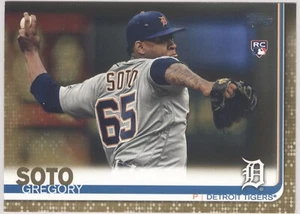 Aggiornamento Topps 2019 Gold Parallel #US94 Gregory Soto 0792/2019 Tigers RC - Foto 1 di 1