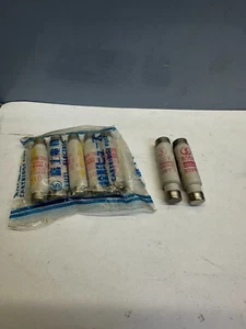 FUJI BLA-015 BOTTLE FUSES 15A/600V (LOT OF 7) C-15 NEW FREE SHIPPING - Picture 1 of 8