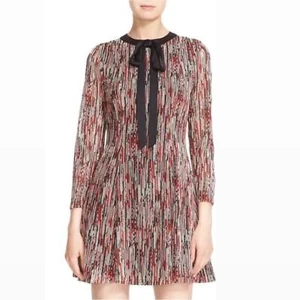 Mini Vestido Alice & Olivia Gwyneth Cuello Atado Ajuste y Acampanado Manga 3/4 Talla 2 - Imagen 1 de 11