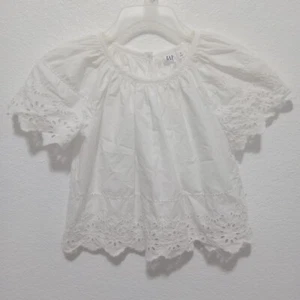 GAP Kids Eyelet Flutter Sleeve Blouse Top White 100% Cotton size M (8-9) - Picture 1 of 5
