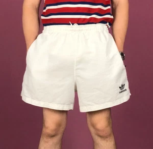 90er Jahre Adidas Originals Vintage Herren Trainingsshorts - M weiß Polyester Sportshorts - Bild 1 von 4