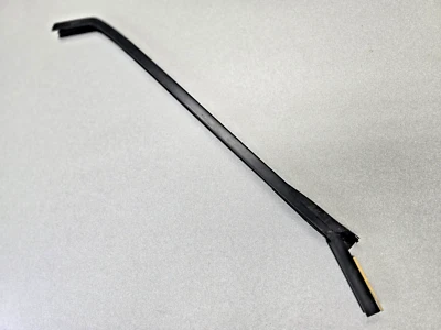 NICE USED ORIGINAL PORSCHE 911 964 TARGA PASSENGERS DOOR WINDOW FRAME PART #R6 - Image 1 of 4