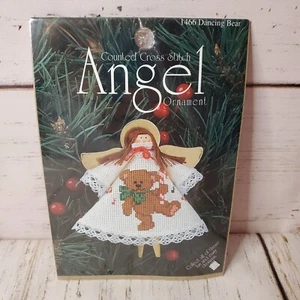 DMC Kreuzstich Engel Wäscheklammer Ornament Kit 1466 Tanzender Bär 3,75" Weihnachten - Bild 1 von 7