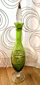 Vintage grün 16" Kunst Glas Geist Flasche Dekanter mit Stopfen ~ Goldrand - Bild 1 von 21
