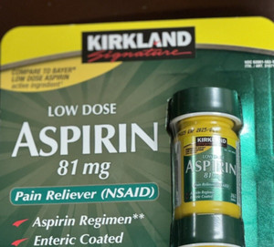 ✳️ Kirkland Signature Low Dose Aspirin 81mg 1 Bottle 365 tablets EXP 10/2025 ✳️