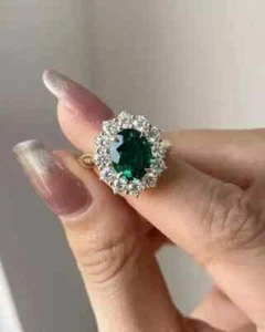 Lab Created Emerald 2Ct Oval Cut Women's Engagement Ring 14K Yellow Gold Plated - Picture 1 of 8