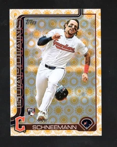 2025 Topps Series 2 Daniel Schneemann #574 Sun Holiday Foil RC Guardians - Bild 1 von 2