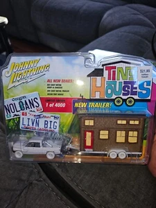 JOHNNY WHITE LIGHTNING 2017 TINY HOUSES 1996 DODGE RAM 1500 MOC CHASE 1 OF 4000 - Picture 1 of 7