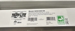 Panel de conexión de alimentación Tripp Lite Cat6A serie 24 puertos N254-024-6A nuevo sellado - Imagen 1 de 1