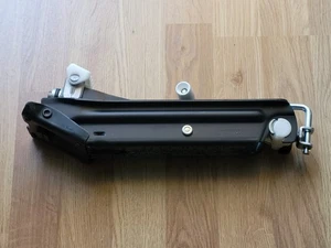 Wagenheber für Mercedes SLK R172 SLC auch C Klasse W204  W205 neuwertig - Bild 1 von 4