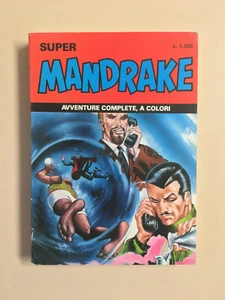 Super Mandrake 4 Avventure complete a colori di Lee Falk Spada 1982 + adesivi - Foto 1 di 6