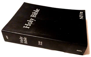 Holy Bible NIV - LARGE Print - Black Cover Biblica Drama - Softback 2011 - Picture 1 of 7