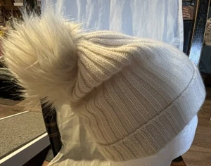 Mclaughlin  Women’s Ivory Cashmere Rib-Knit Pom Pom Beanie Logo Winter Hat - Picture 1 of 7