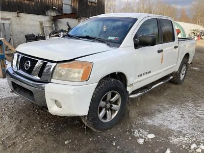 11 NISSAN TITAN Transfer Case - Image 1 of 4