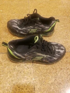 SKECHERS SKX Jungenschuh Größe 6 Skech-Air Mega SCHWARZ Limette Mesh Laufen Turnschuhe - Bild 1 von 8
