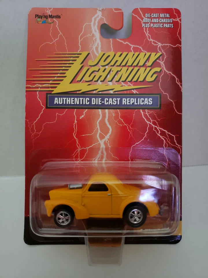 1/64 Johnny Lightning 1941 Willys Coupe Yellow B82