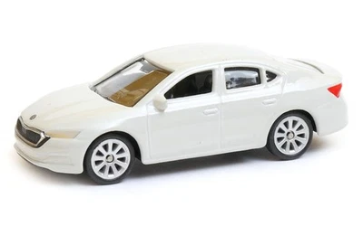 Welly Skoda Octavia MK4 bianco scala 1:60 1:64 auto pressofusa 3 pollici in... - Immagine 1 di 4