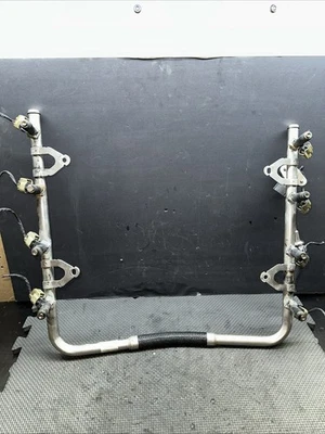 Ford Expedition, 2006, V8 OEM fuel rail w/ injectors & connector - Image 1 of 4