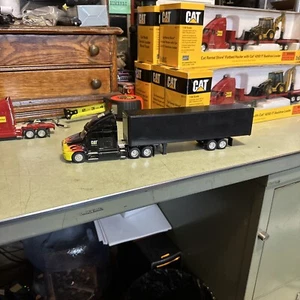 norscot 1:50 cat multi terrain Loader mural truck # 55135 - Picture 1 of 5