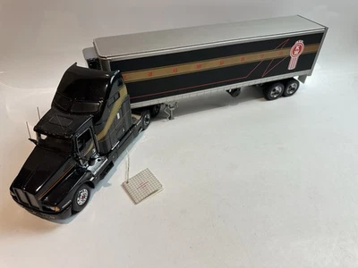 Franklin Mint 1:32 kenworth t600 Tractor/Trailer. Has Damage / PLEASE READ - Image 1 of 4