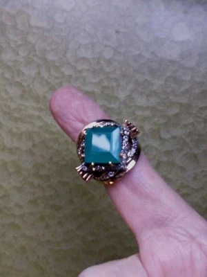 Anel feminino - Tamanho 8 - Esmeralda, rubis, topázio - Prata esterlina 925 estampada e algum bronze - Imagem 1 de 4