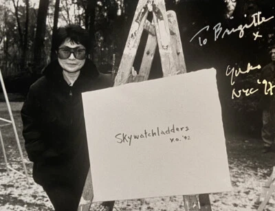 Yoko Ono Signiert Beatles Presse Foto original Unterschrift Signed Autogramm - Bild 1 von 2