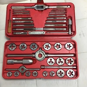 Snap On Tools SAE Tap And Die Set #4-1/2” Set With Case TD-2425 Missing One - Picture 1 of 8