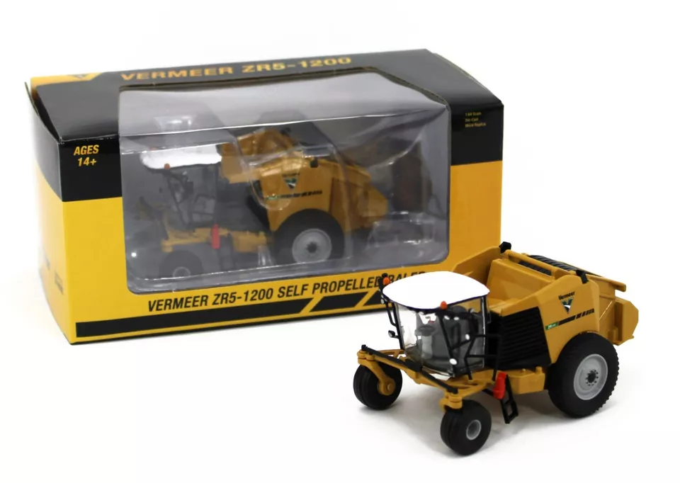 2022 SpecCast 1:64 VERMEER Model ZR5-1200 Self-Propelled Hay Baler w/Bale *NIB*  - Image 1 of 4