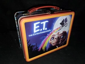 E.T. - THE EXTRA TERRESTRIAL große geprägte Metall Brotdose / UFO Alien Blechtasche - Bild 1 von 4