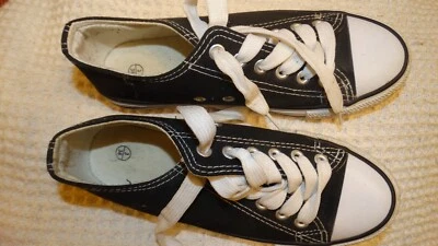 Damas Mujeres Zapatos de Lona Plimsolls Gimnasio Entrenadores Florales Con Cordones Bombas Talla 3-8 Foto 1 de 4