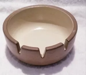 Posacenere Edith Heath in ceramica bianco opaco (a forma di cerchio) - Foto 1 di 4