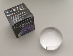 Magnabrite Light Gathering 2.5"  Dome Magnifier  - Picture 1 of 4