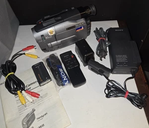 Sony CCD-TRV41 Stereo HI8 8mm Video8 Camcorder - Tested & Working - Picture 1 of 23
