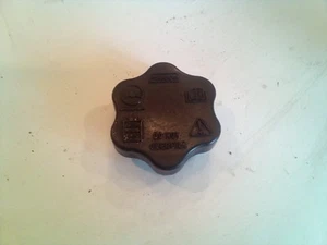 2009 Ford Flex Power Steering Reservoir Cap - Picture 1 of 3