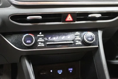 Hyundai Sonata 2020-23 control automático de temperatura Estados Unidos Canadá 2988755 Foto 1 de 4