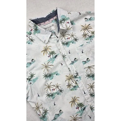Free Planet Mens L Button Down Short Sleeve Hawaiian Aloha Shirt Palm Tree Print - Image 1 of 4