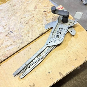 RENAULT KANGOO I N/S Passengers Left Front Door Window Motor Regulator - Picture 1 of 11