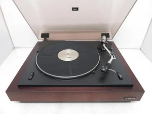Yamaha YP-700 Riemenantrieb Plattenspieler bereits gepflegt 100V 50/60Hz TOP - Bild 1 von 17