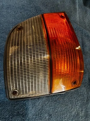 83 - 86 Classic SAAB 900 luz de canto direita do lado do passageiro conjunto de seta - Imagem 1 de 4