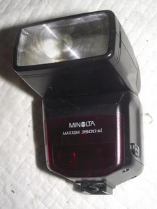 MINOLTA MAXXUM 3500Xi ELECTRONIC FLASH FOR SONY AND MAXXUM CAMERAS - Picture 1 of 3