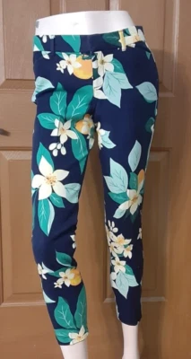 Old Navy Pixie Pants Black With Orange Blossoms Leggings Misses Size 6 - Image 1 of 4