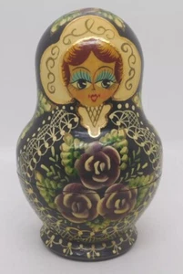 Wooden Russian Nesting Doll 8 Figures 6.5 Inches Tall 16.5 cm Vintage - Picture 1 of 6