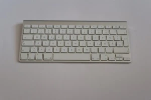 Apple Tastatur A1255 Deutsch QWERTZ - Bild 1 von 4