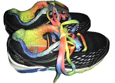 Zapatos de goma energizada de espuma viscoelástica Cool Max negros multicolores para niñas Fila talla 11 Foto 1 de 4