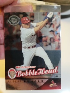 2001 Donruss Class Of Bobble Head 0166/2000 Albert Pujols. Still sealed. Low #